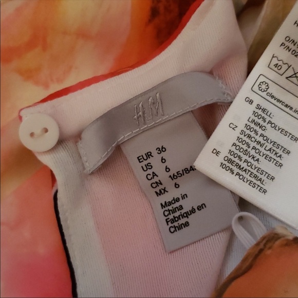 H & M Dress - Picture 5 of 5